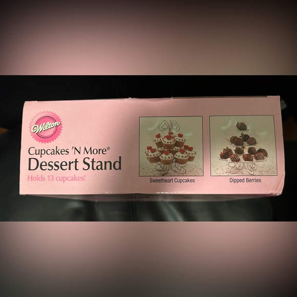 New in Box Wilton Cupcakes’ n More Dessert Stand holds 13 cupcakes - Picture 6 of 6